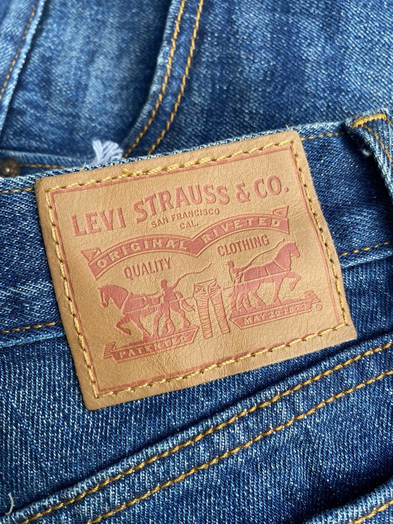 Levi’s Brandnew Maong Short (Category: Shorts) located in Talavera. Submitted by hansnoel (Listing ID 1467261685, Image 3). Description: Size 26-28 11.5 Length Brandnew with tags No issue .