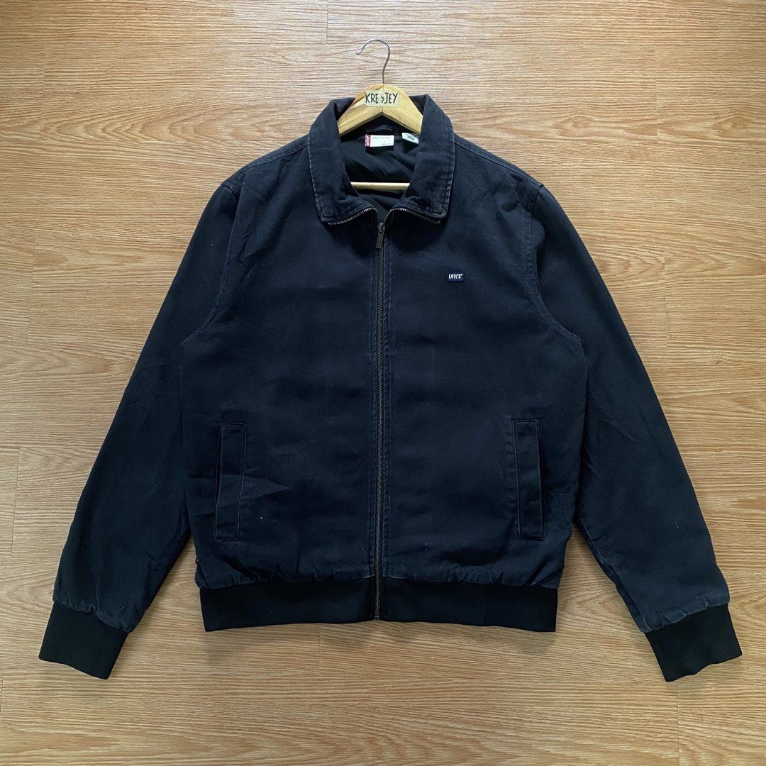 Levis work wear or casual wear jacket (Category: Coats, Jackets and Outerwear) located in Bislig. Submitted by kre_jey.24 (Listing ID 1467244325, Image 1). Description: Dimes 23x27 Large Excellent condition Color rate 9.5/10 need wash only .