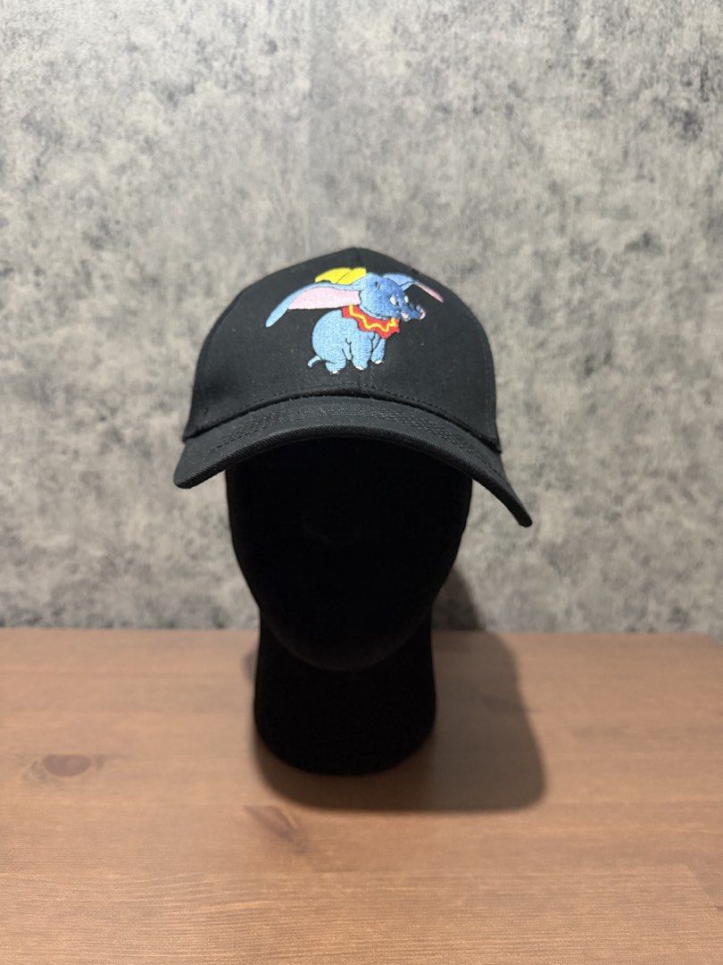 Loewe - Embroided Logo dumbo Cap (Category: Caps & Hats) located in Cavite. Submitted by commoncourtesy (Listing ID 1467318132, Image 1). Description: Made in portugal.