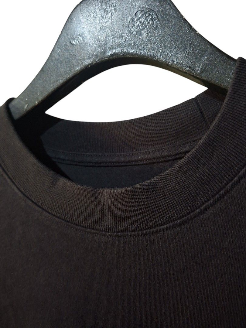 Loewe Multicolour Logo Embroidered (Category: Luxury Apparel) located in San Juan (Cabalian). Submitted by ec8thrift (Listing ID 1467185401, Image 3). Description: - Loewe Multicolour Logo Embroidered - Material: Premium Cotton - Design: Crew neck with regular short sleeves - Detail: Multicolored embroidered Loewe Anagram logo on the chest - Condition: Brand new with interior tag - Style: Versatile everyday essential - Shipping or meetups availab