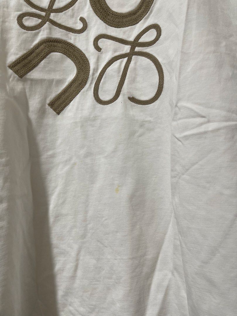 Loewe x On Technical Shirt size Large (Category: Luxury Apparel) located in Marikina City. Submitted by joshuaades21107 (Listing ID 1467267798, Image 3). Description: Loewe x On Technical Embroidered Design Size Large on tag 22 width 28 length .