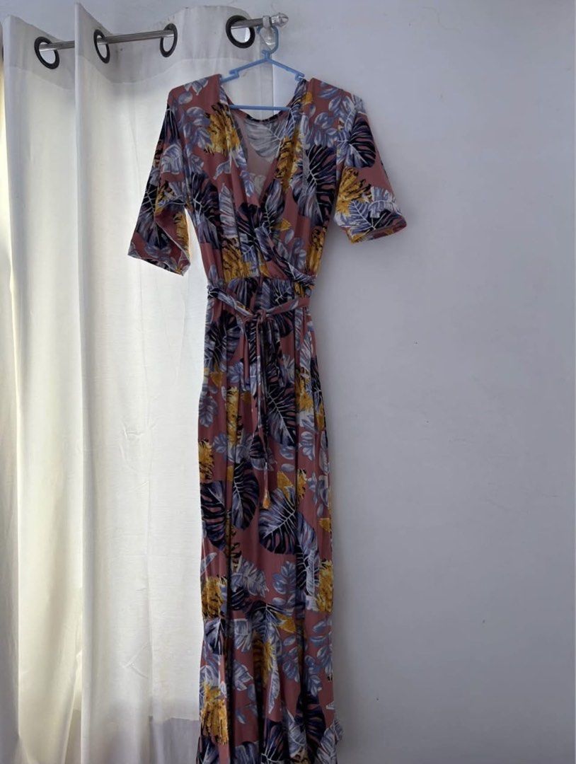 Long Dress (Category: Dresses) located in Mandaue City. Submitted by meh.soh (Listing ID 1467287545, Image 2). Description: size: M-L (stretchable) Barely Used Mode of Payment: Gcash Delivery: Maxim (within Cebu) j&t (outside Cebu).