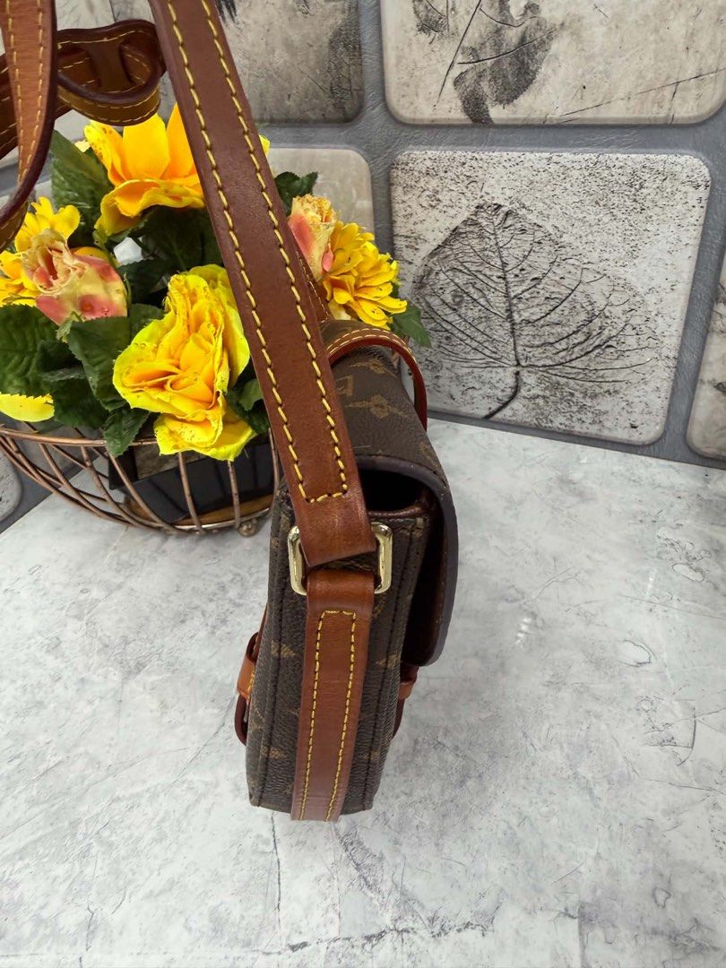 Louis Vuitton Chantilly (Category: Luxury Bags & Wallets) located in Angono. Submitted by kkuroset (Listing ID 1467194936, Image 3). Description: Original vintage .