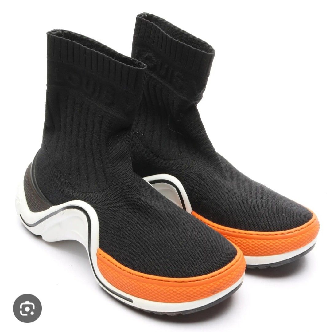 Louis Vuitton LAST PRICE POSTED (Category: Boots) located in Subic. Submitted by AnythingBrandedby_May (Listing ID 1467296707, Image 1). Description: LAST PRICE POSTED Missing Insole.