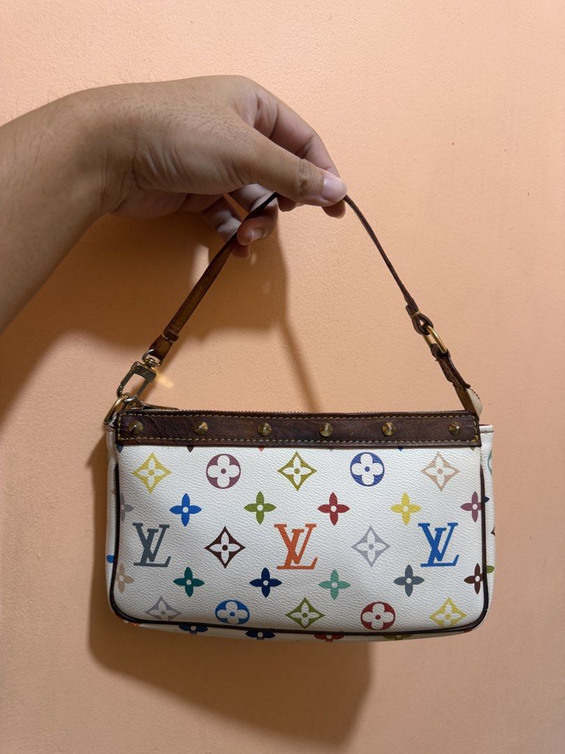 Louis Vuitton LV Murakami (Category: Shoulder Bags) located in Las Pinas. Submitted by fromlolita (Listing ID 1467354474, Image 1). Description: gift from my aunt years ago :) Please self authenticate Negotiable :) .