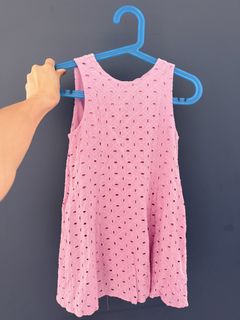 (Category: ) located in . Submitted by clearmywardrobe13 (Listing ID 1467184186, Image 1). Description: .