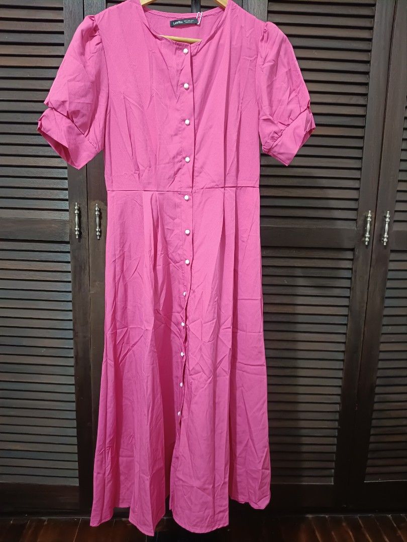 Lovito Pink Long Dress (Category: Dresses) located in Manila. Submitted by byjrb (Listing ID 1467267633, Image 1). Description: 🛍️ Brand-new items from SHEIN, Emery Rose, Zaful & more! Size : Small 📦 Shipping: LBC / J&T / Lalamove 💸 MOP: GCash / BPI only DM for inquiries! 💌.
