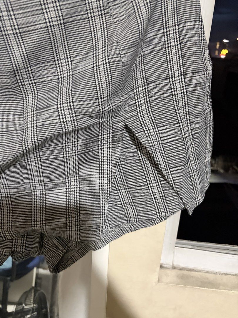 Lovito Skort (Category: Shorts) located in Manila. Submitted by ayabananana (Listing ID 1467272935, Image 2). Description: .