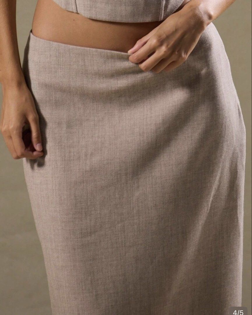 Low Rise Maxi Skirt (Category: Skirts) located in Manila. Submitted by wearmillen (Listing ID 1467355960, Image 2). Description: Color: Beige/Camel Used Once .