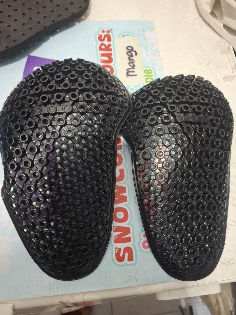 LS2 ESA original Motorcycle Jacket Armor Pads Protector Set (Category: Coats, Jackets and Outerwear) located in Quezon City. Submitted by quickmountain_b45748 (Listing ID 1467176576, Image 2). Description: - Complete set: Includes back protector, shoulder pads, knee, and elbow pads - Brand: Genuine LS2 ESA armor inserts removed from a riding jacket - Design: Black mesh-style plastic with ventilation for maximum airflow - Safety: Standard safety r