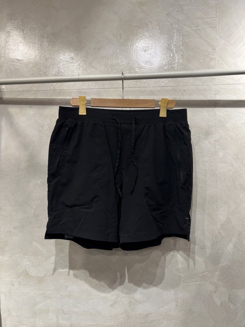 Lululemon - License To Train Line Shorts (Category: Activewear) located in Quezon City. Submitted by cityboycrates_ph (Listing ID 1467276322, Image 2). Description: Size: XL Material: Nylon Made In: Vietnam Condition: Excellent Color rate: 9.5/10 Issue: None Exact metrics shared upon inquiry. Take a quick moment to double-check the size & condition. Once an order is placed and confirmed, we may not be able to make changes or offer cancellations/r