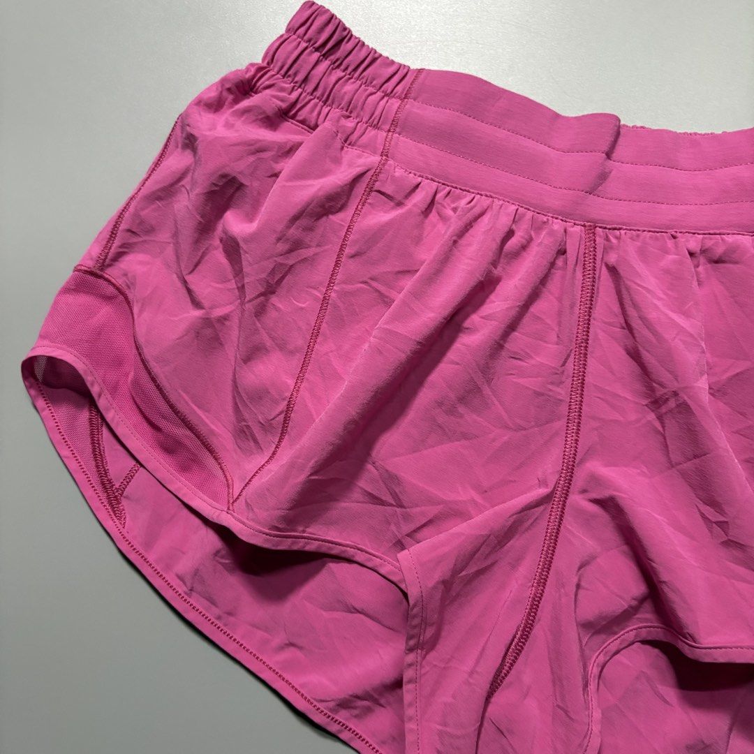 Lululemon Hotty Hot Pink Shorts (Category: Activewear) located in Tayabas. Submitted by bayabaskartell (Listing ID 1467314427, Image 2). Description: .