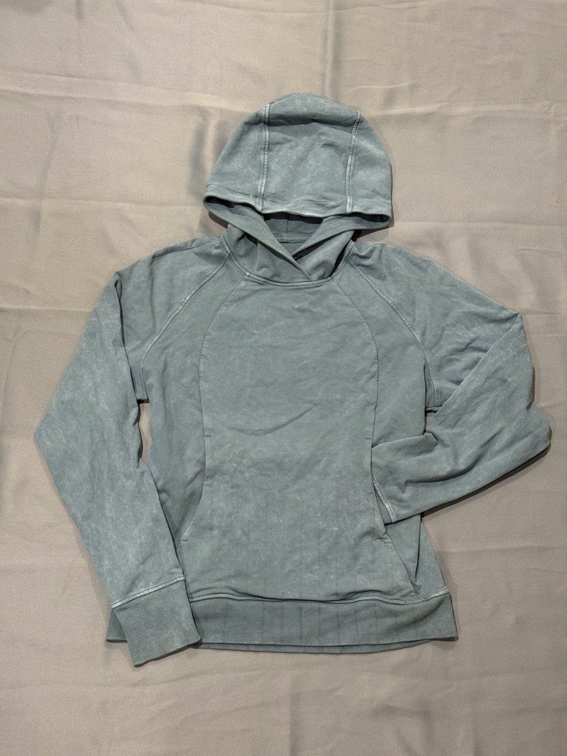 Lululemon Scuba Pullover ALO (Category: Coats, Jackets and Outerwear) located in Bacoor. Submitted by 999archives_ (Listing ID 1467340353, Image 1). Description: Lululemon Scuba Pullover *Wash in a faded/washed blue .
