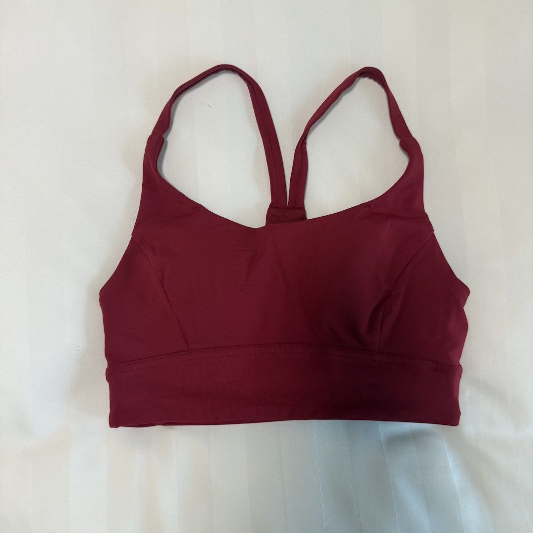 Lululemon Train Times Bra in Scarlet (Category: Activewear) located in Makati City. Submitted by agl.ph (Listing ID 1467359361, Image 3). Description: Rarely used Lululemon designed this bra with straps that stay in place through every rep. Strategically placed Mesh fabric helps keep you cool. Made with Luxtreme® fabric that is sweat-wicking and four-way stretch with a cool, smooth feel. full-on® luxtreme Four-way stretch Full-On® Luxtreme fabric