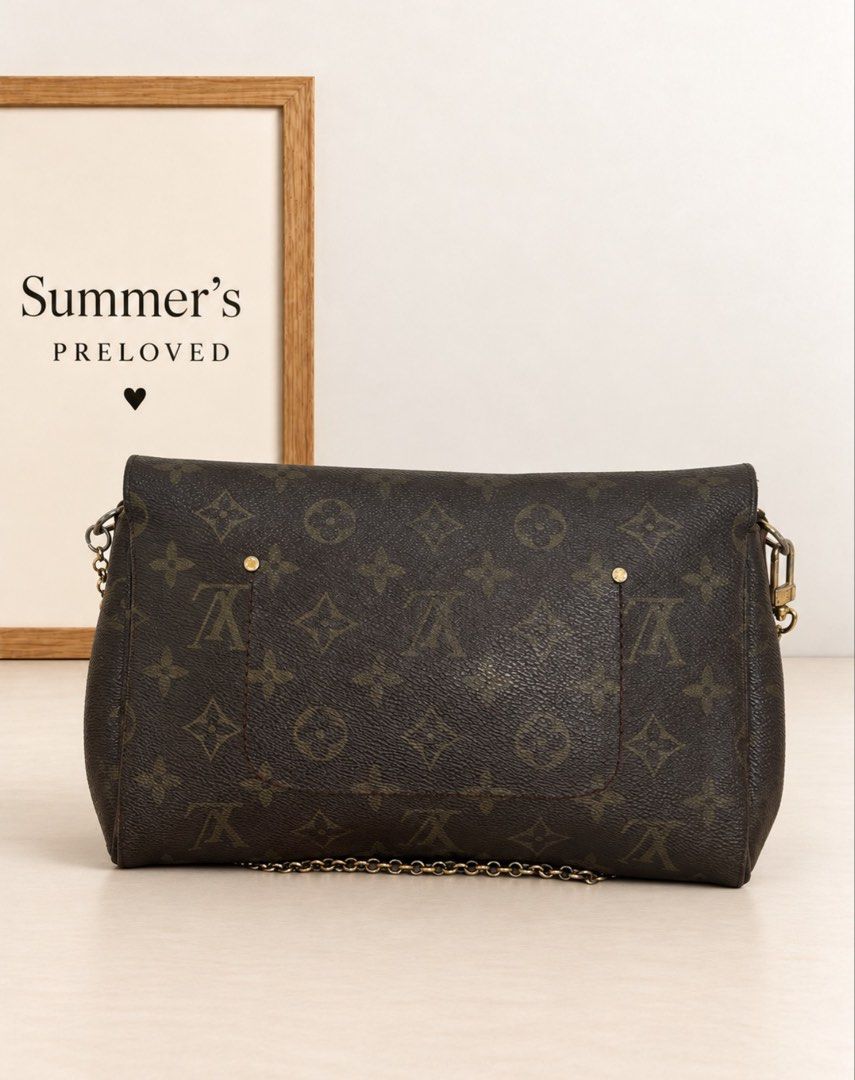 LV Favorite MM (Category: Luxury Bags & Wallets) located in Taguig. Submitted by summers.preloved (Listing ID 1467360225, Image 3). Description: 👜 BAG DETAILS & DESIGN 🤎 Monogram coated canvas The brown exterior features Elvira’s recognizable initials and floral motifs. Its textured canvas gives the bag its signature look, complemented by leather attachment tabs. 🍯 Leather accents The Monogram Favorite design uses natural cowhide leather accen
