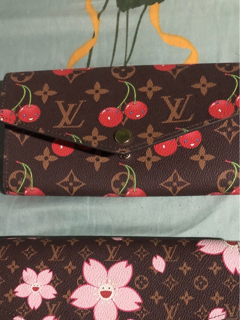 Lv wallet preloved (Category: Wallets & Card Holders) located in Leyte. Submitted by ilovepreloved17 (Listing ID 1467190600, Image 3). Description: Preloved Coded Authentic not guaranteed Free sf .
