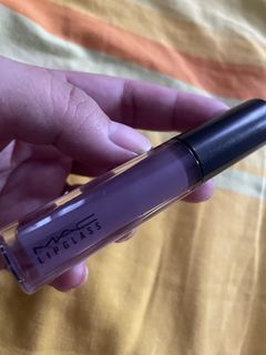 (Category: ) located in . Submitted by yangcosmetics (Listing ID 1467180658, Image 1). Description: .