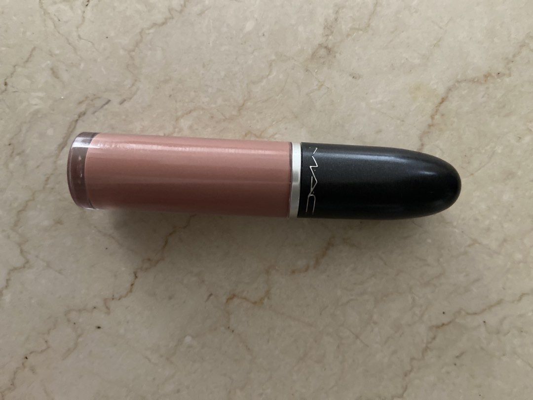 MAC Liquid Lipcolour Burnt Spice 0.17 fl oz (Category: Makeup) located in Paranaque City. Submitted by marinelle9597 (Listing ID 1467201325, Image 2). Description: - Brand: MAC - Product: Liquid Lipcolour - Shade: Burnt Spice (great everyday neutral brownish-peach) - Size: 0.17 fl oz / 5 mL - Origin: Made in Italy - Condition: Excellent, stored upright in a ceramic cup - Authenticity: Verified with clear bottom label showing shade, volume, and or