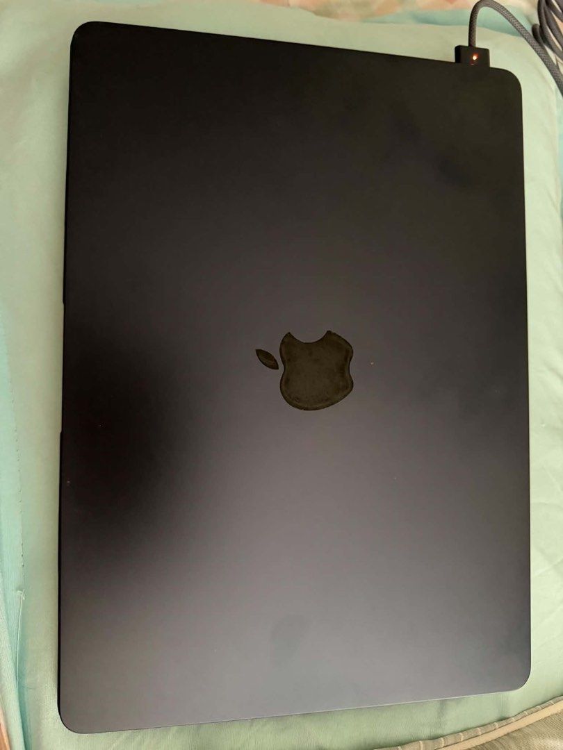 MacBook Air M2 (Category: Laptops & Notebooks) located in Manila. Submitted by patrickpes34513 (Listing ID 1467312689, Image 3). Description: PTPA!!! RUSH FORSALE!!! MacBook Air M2 16GB/256GB | 13” 50k NEGO SA SURE BUYER Excellent condition Can Pass as New! - Starlight color * Cycle count : 90 * battery: 97% 100% Smooth and Fully Functional No History of Repair No dents, No scratches .