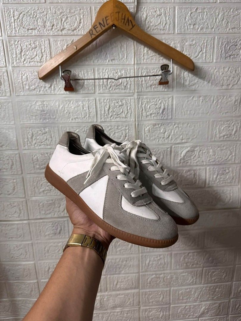 MADEN- GERMAN ARMY TRAINER (Category: Sneakers) located in Bacoor. Submitted by arlenelamery (Listing ID 1467202317, Image 2). Description: MADEN - GERMAN ARMY TRAINER (GAT) AUTHENTIC EXCELLENT CONDITION NO ISSUE SIZE US 8 EU 41 PRICE 2800 + SF PM MODE OF PAYMENT TRU GCASH LOC CAVITE.