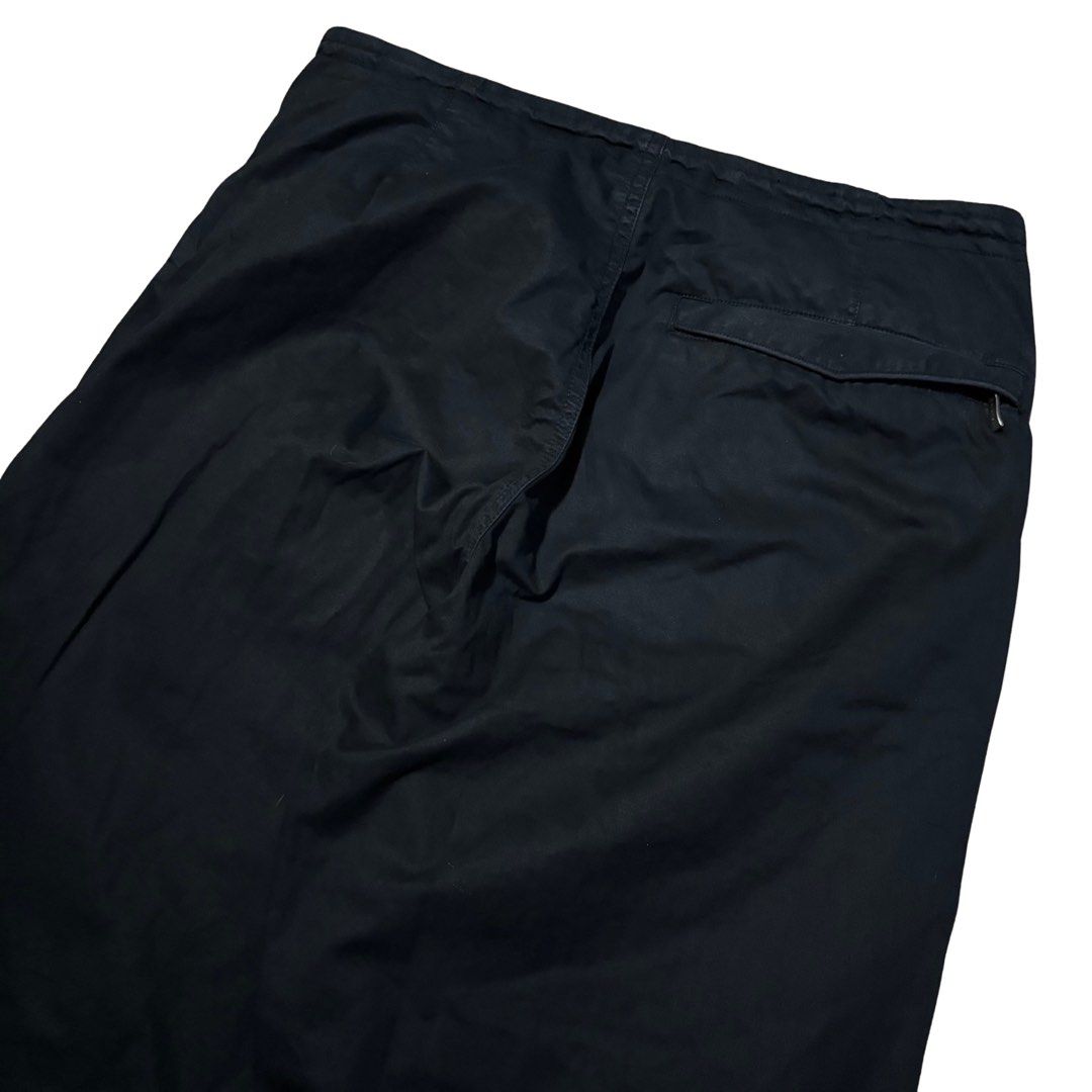 Maharishi Embroidered Web SnoPants (Category: Jeans) located in Muntinlupa City. Submitted by rtyfck (Listing ID 1467348535, Image 2). Description: Maharishi Embroidered Web SnoPants Details : •Width/Waist : 17(34) •Full Length : 42 •Front Rise : 12 •Inseam : 29 •Thigh : 13 •Knee : 11 •Leg Opening : 10 •Size : M •Issue : sign of use •Condition : Used •₱4,280.