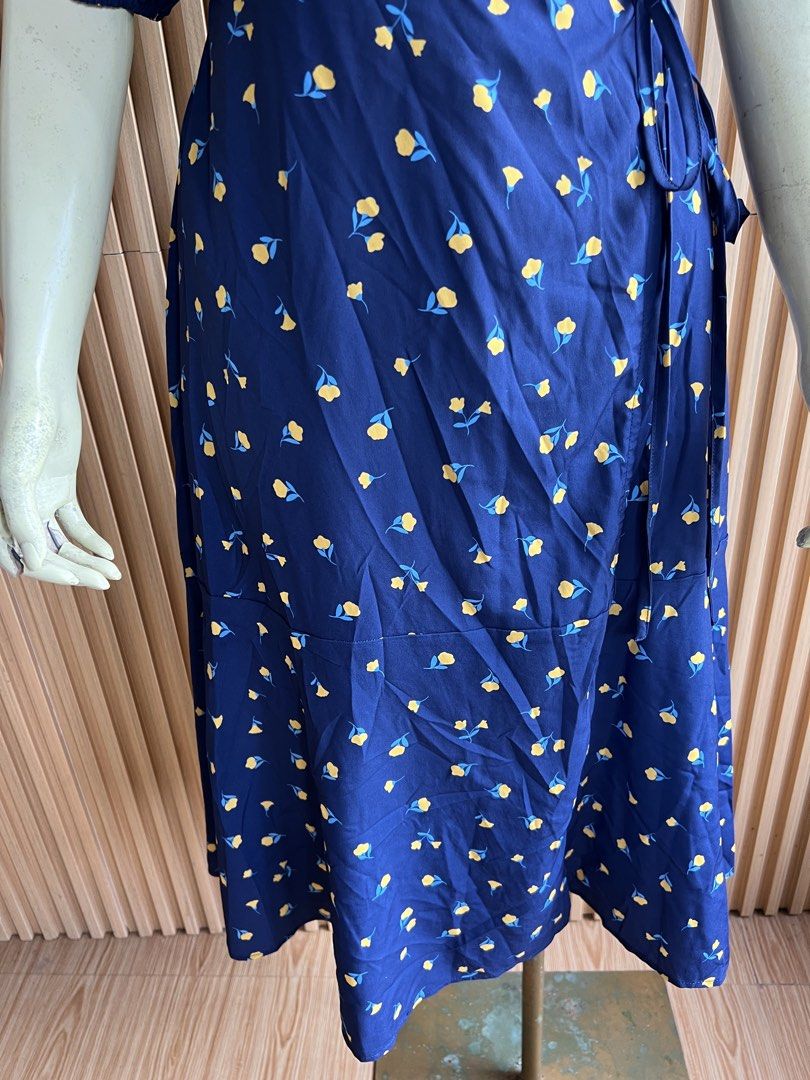 Maje (Category: Dresses) located in Lipa City. Submitted by thyra06 (Listing ID 1467187975, Image 3). Description: Maje midi dress bnwt.