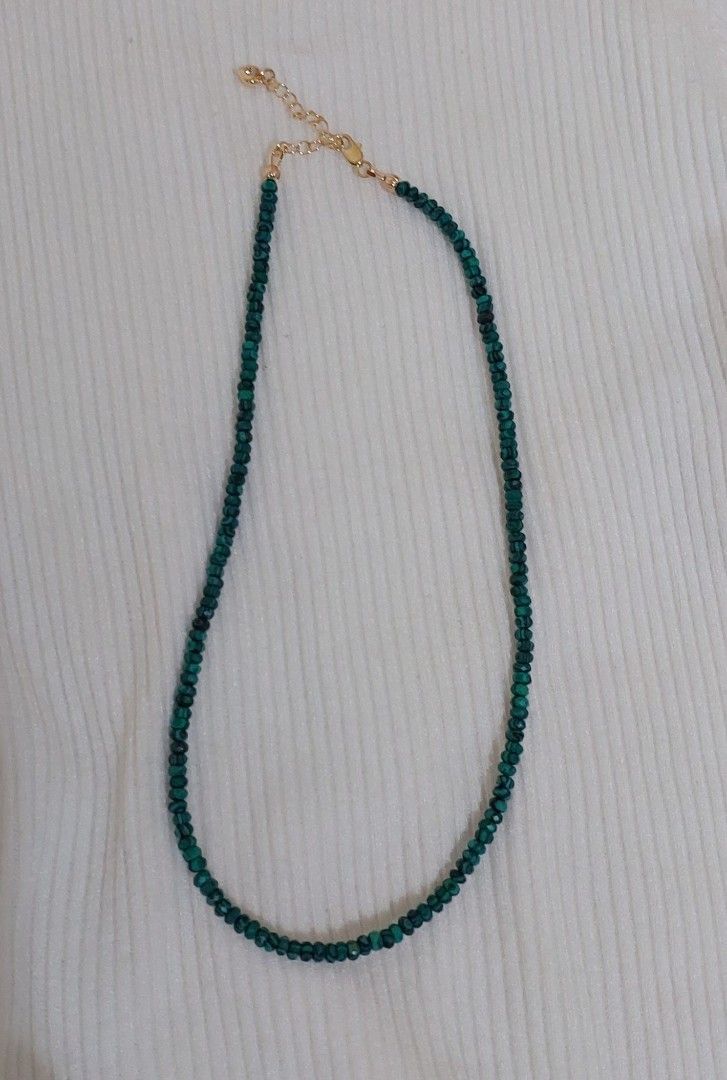 Malachite Necklace 4mm (Category: Necklaces) located in Gapan. Submitted by purseofjune (Listing ID 1467222264, Image 1). Description: 16"+2" gold filled extension chain.