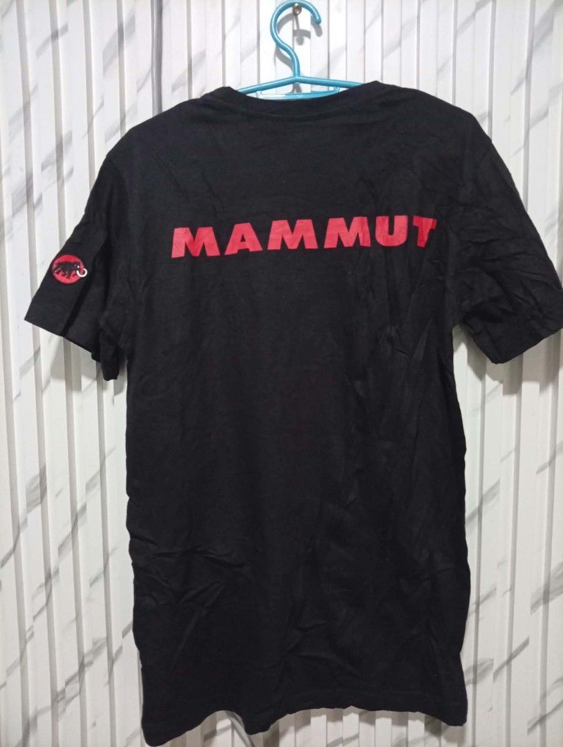 Mammut Core Mens shirt solid backhit ( authentic ) (Category: Tshirts & Polo Shirts ) located in Barotac Nuevo. Submitted by john.pritz (Listing ID 1467199659, Image 2). Description: Mammut core mens shirt Solid backhit ( Authentic ) Like new condi no issue Size small on tag width 20 Length 28.