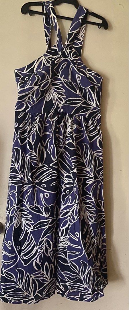 Mango blue printed dress (Category: Dresses) located in Calamba. Submitted by rache31 (Listing ID 1467204579, Image 1). Description: Mango blue printed dress .