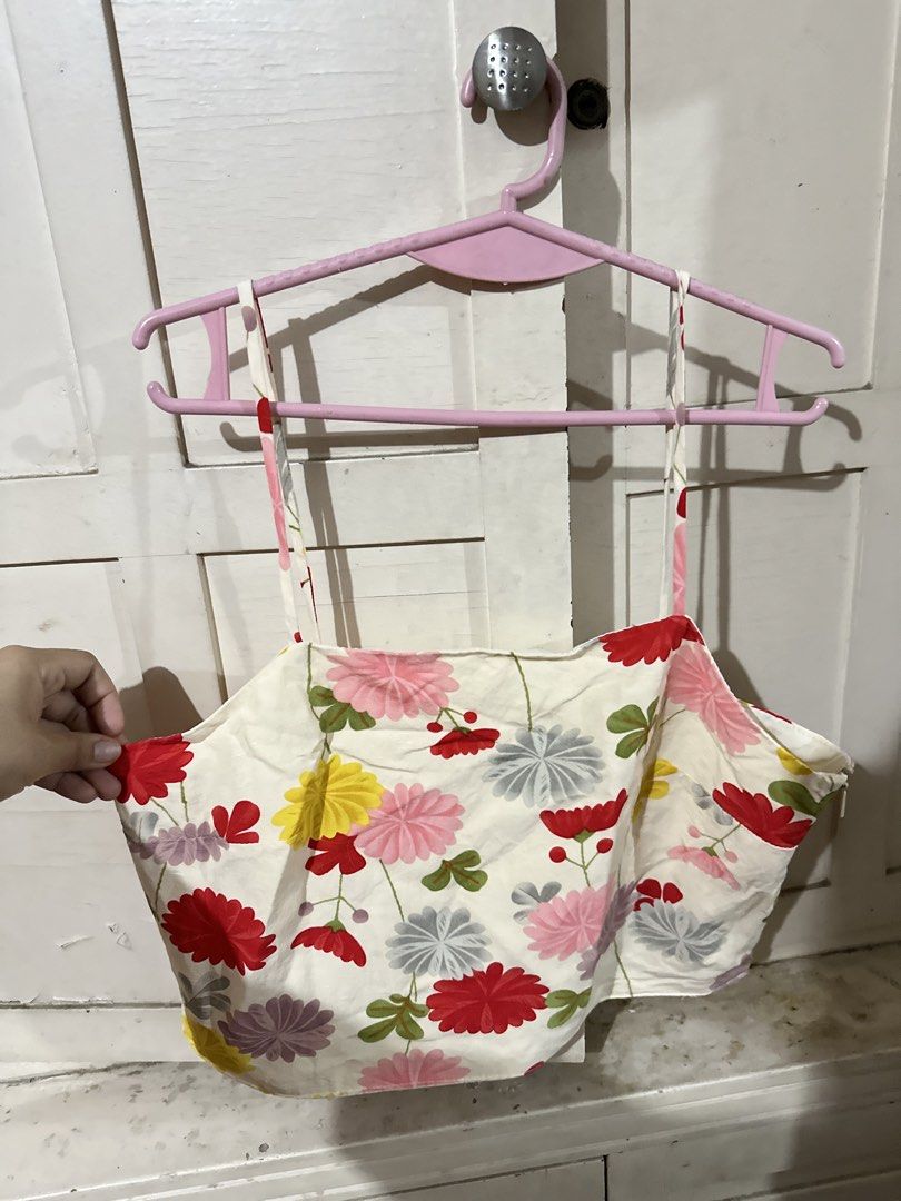 Mango Suit Floral Cami Top (Category: Sleeveless) located in Quezon City. Submitted by maria.closet (Listing ID 1467238529, Image 1). Description: - Brand: MNG Suit - Design: Cream background with an all-over red, pink, yellow, and grey floral print - Details: Spaghetti straps, straight neckline, and fully lined interior - Size: EUR L, USA M, MEX G - Material: Lightweight fabric, ideal for warm weather - Condition: Excellent / Ready to wear - Ori