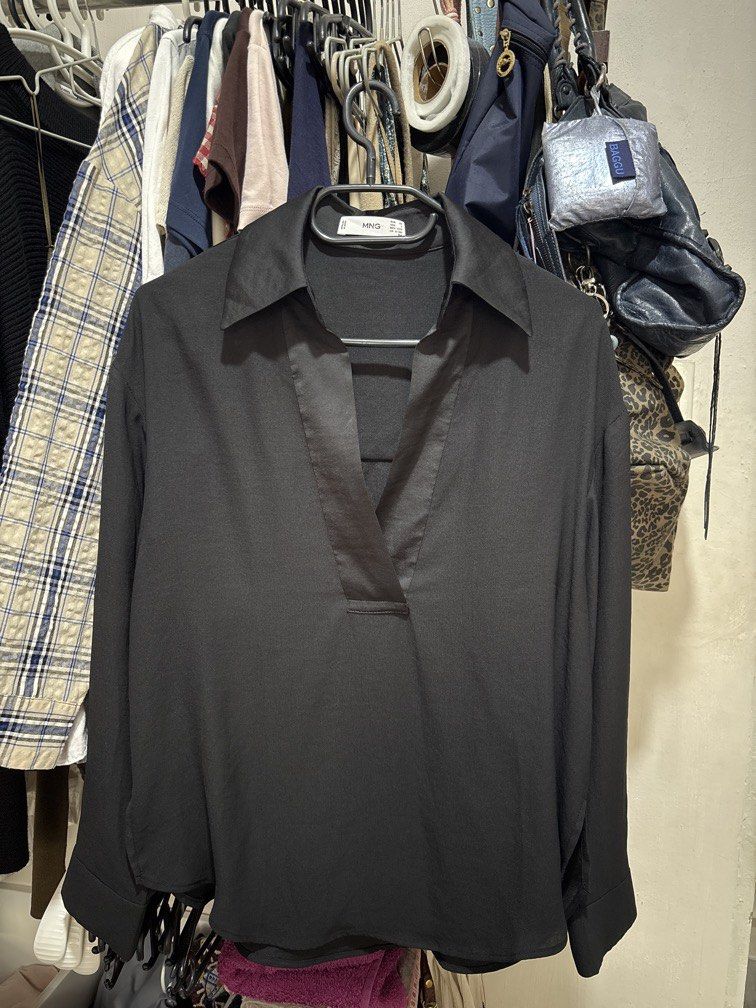 Mango v neck blouse - black (Category: Blouses) located in Cabuyao City. Submitted by nevernotdecluttering (Listing ID 1467237674, Image 1). Description: +₱54 sf via j&t (small pouch luzon) no issues - decluttering some of my blouses xs on tag but runs big, best fits medium.