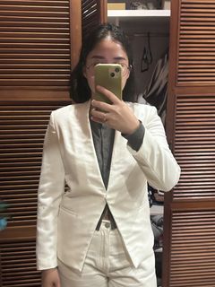 (Category: ) located in . Submitted by shopmikascloset (Listing ID 1467293890, Image 1). Description: .
