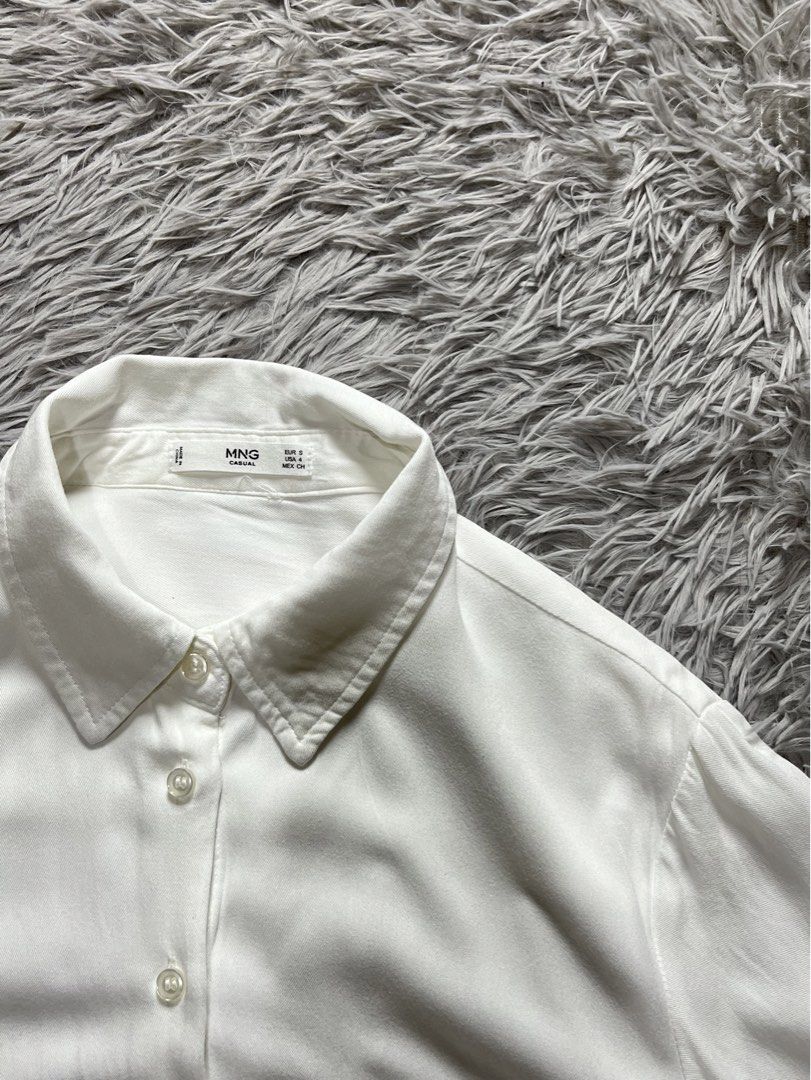 Mango White Linen Top (Category: Longsleeves) located in Dipolog. Submitted by krstnagnis98 (Listing ID 1467323817, Image 3). Description: Mango White Linen Longsleeves✨ Size S-M Authentic No any issues Excellent condition Mine 350 Dm. ✨💌.