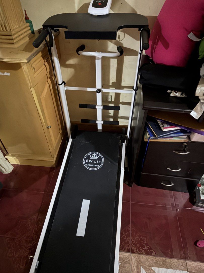 Manual Treadmill (Category: Cardio & Fitness Machines) located in Taytay. Submitted by kjbibe (Listing ID 1467240043, Image 2). Description: Manual Treadmill with display screen (time, distance, speed, and calories). Can be folded and has adjustable slope. Used twice only. .