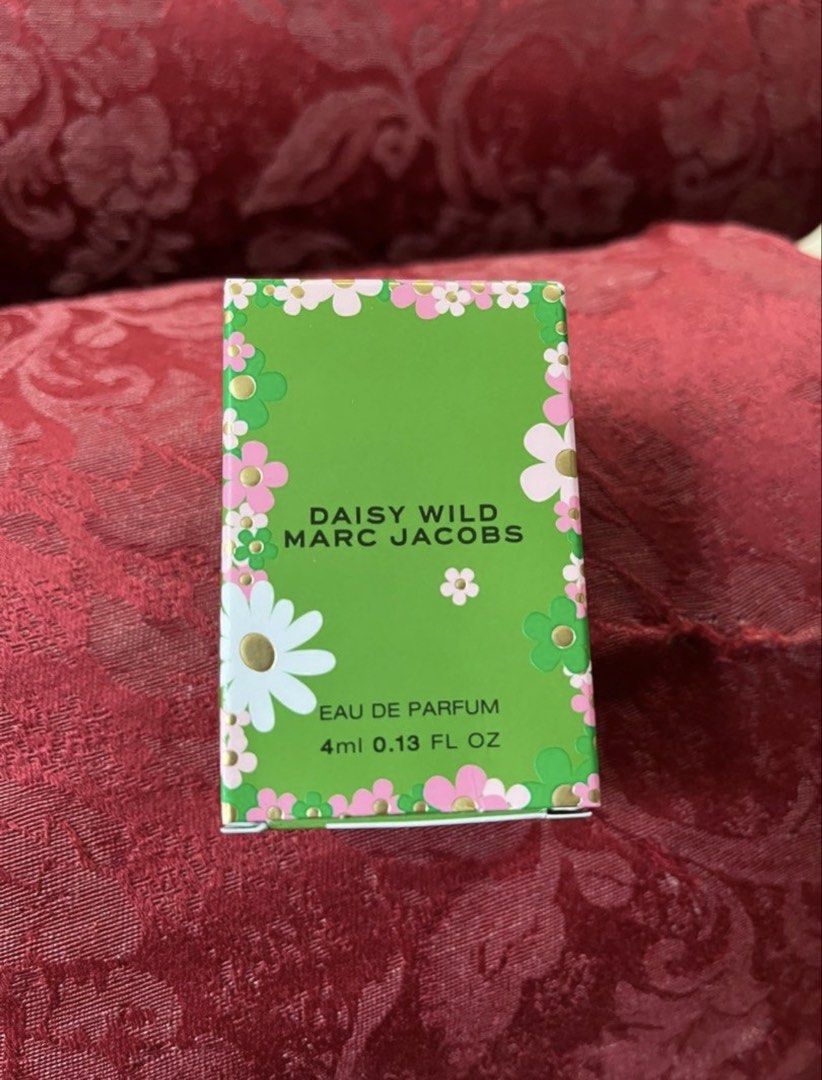 Marc Jacobs Daisy Wild Eau de Parfum Miniature (Category: Fragrance & Deodorants) located in Dagupan City. Submitted by second.sparks (Listing ID 1467246563, Image 2). Description: - tester size - buy any 3 items from listing to get it for free :).