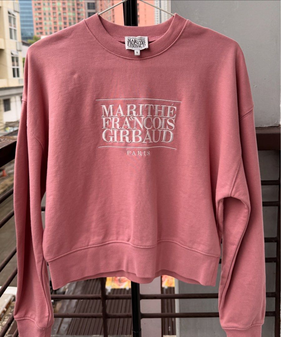 Marithe Francois Girbaud Pink Embroidered Logo Sweatshirt Size S (Category: Coats, Jackets and Outerwear) located in Caloocan City. Submitted by wisefalcon-fdc6 (Listing ID 1467267688, Image 2). Description: - Brand: Marithe Francois Girbaud Paris - Color: Pink - Size: S - Material: Comfortable fleece fabric - Design: White embroidered logo with framed border across the chest - Details: Small logo patch on the sleeve, crew neck, ribbed cuffs and 