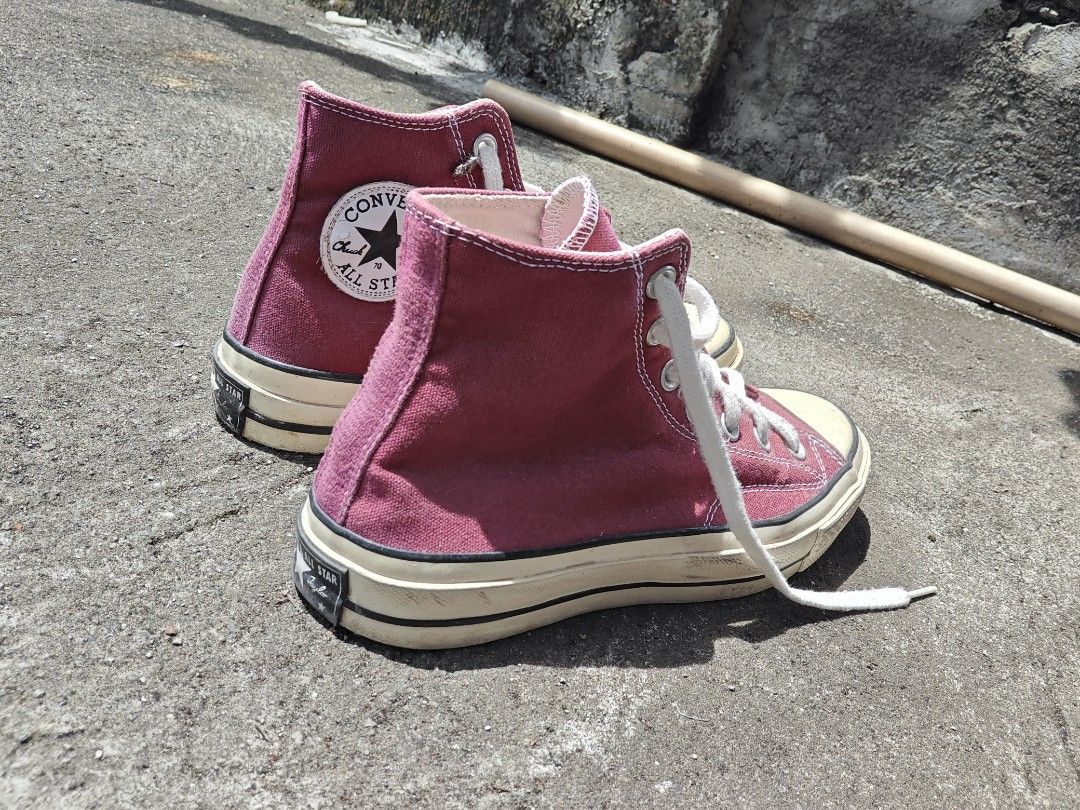 Maroon Converse All Star Sneakers - SIZE 38 (secondhand) (Category: Sneakers & Footwear) located in Caloocan City. Submitted by cosmicshark.19667f (Listing ID 1467261296, Image 2). Description: 🛍️ in good condition Euro size 38 = 24.5 cm = US men's 5.5 = US Women's 7.5 🚛: J&T Express (buyer will handle shipping fee) 📍Lucena City, Quezon MOP: GCash (payment first).