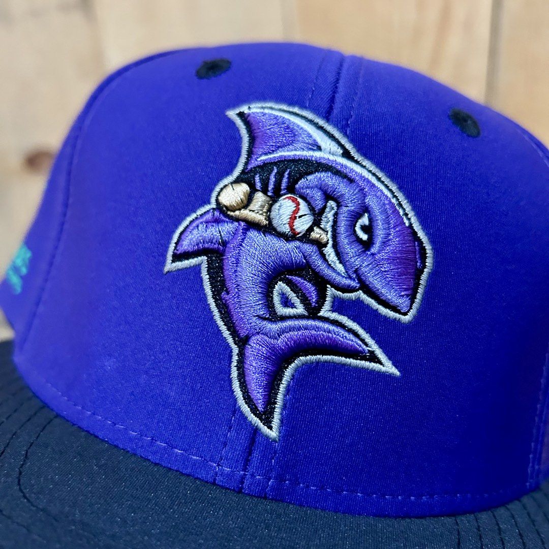 Martha’s Vineyard Sharks Fitted Cap (Category: Caps & Hats) located in Plaridel. Submitted by hatsandthreadsco. (Listing ID 1467309308, Image 2). Description: Plaridel Bulacan loc Detailed pictures posted 500 only As new condition Size Large | Fitted Cap .