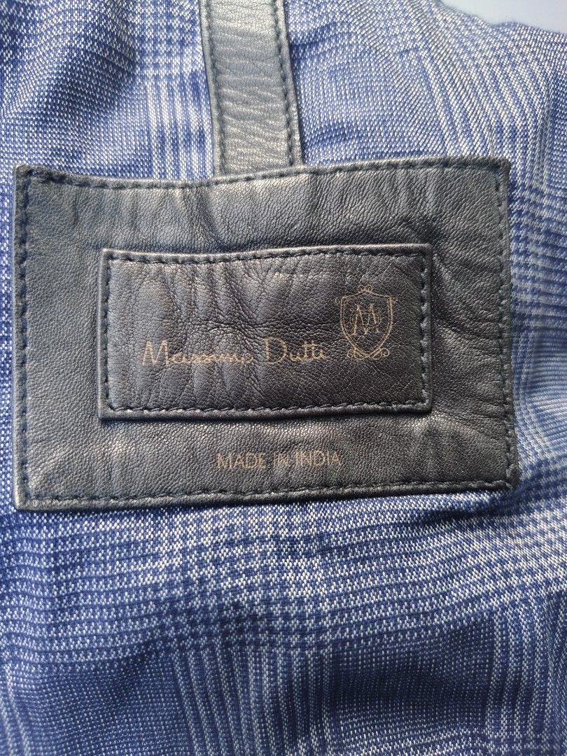 Massimo dutti (💯 real leather) dark navy blue (Category: Coats, Jackets and Outerwear) located in Baguio. Submitted by archival_thrifted.ph. (Listing ID 1467181332, Image 2). Description: FOR SALE‼️ . MASSIMO DUTTI 💯 REAL LEATHER CAFE RACER JACKET . EXCELLENT CONDITION .MEDIUM ON TAG .PHP 5500 PLUS SF .❌❌ COP/COD .MOP GCASH .COURIER J&T .BAGUIO AREA .DM FOR SURE BUYER TY.