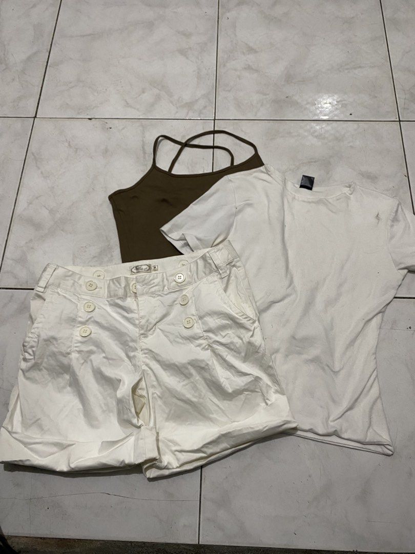 Mera Tops And Tailored Shorts Bundle (Category: Blouses) located in Manila. Submitted by yanyan1904m (Listing ID 1467306470, Image 1). Description: Short Size 27 Top Size Medium.