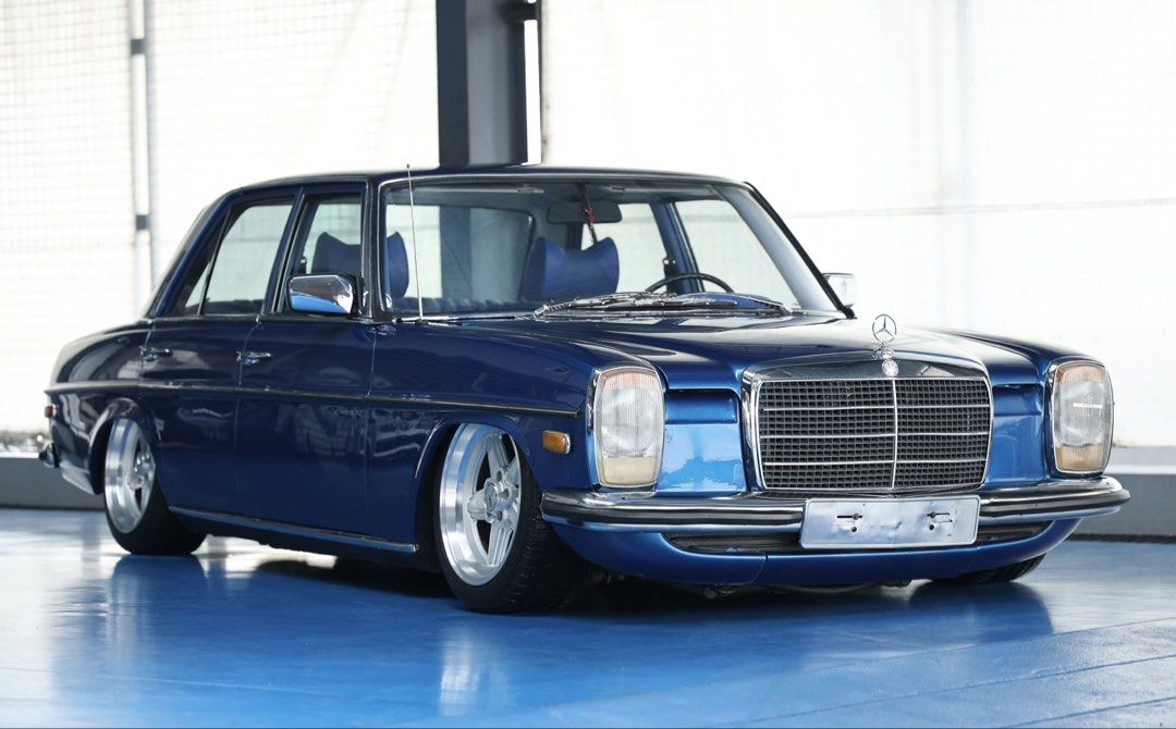 Mercedes-Benz 200G Manual (Category: Used Cars) located in Quezon City. Submitted by marcars_trading (Listing ID 1467235943, Image 2). Description: 1975 Mercedes Benz 200G (W115 body) 578K ONLY (slightly neg) trade in ok - E-CLASS W115 body - 200G series - 2.0L 4CYL Carburator Type GAS Engine - 4speed Manual transmission - Power steering - Strong & cold aircon - 4 wheel disc brakes - Original papers CR & OR are complete - Registration is updated 