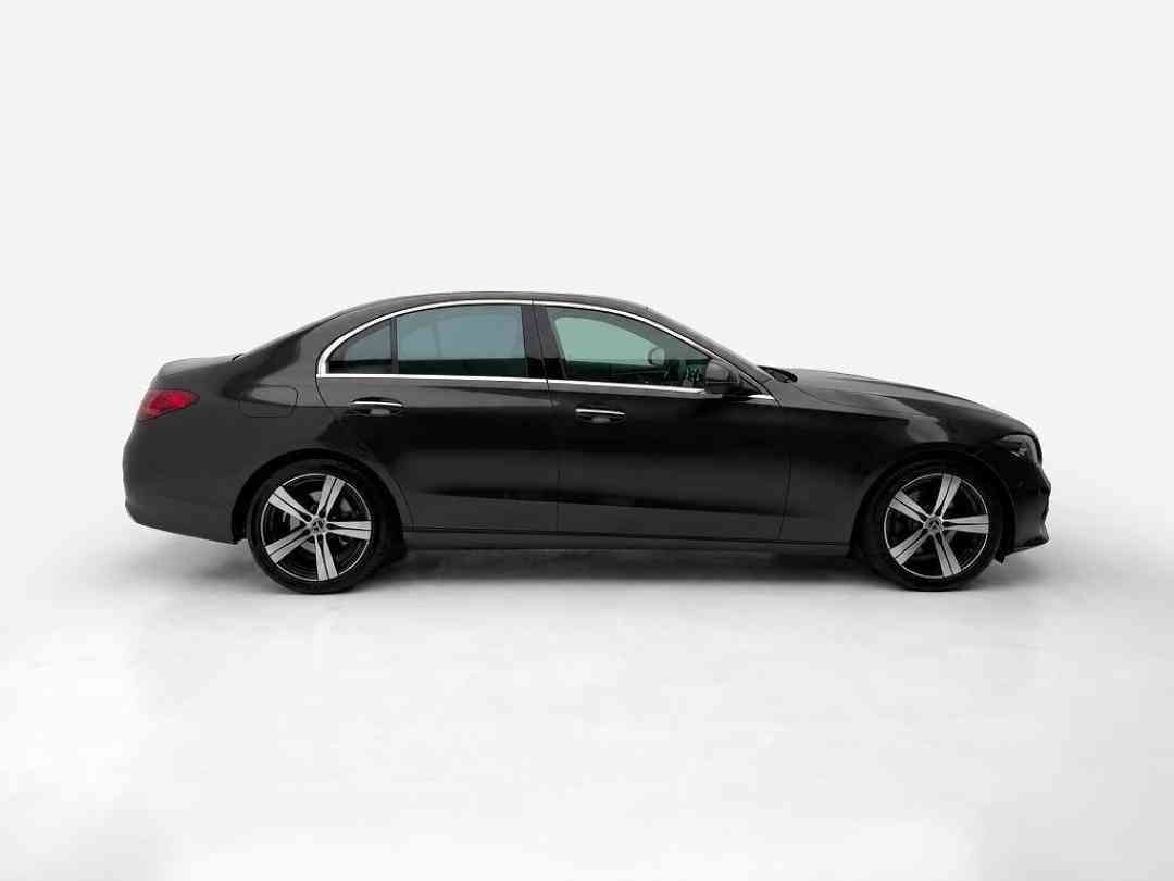 Mercedes-Benz C-Class Saloon Mild Hybrid C180 Avantgarde (A) (Category: Used Cars) located in Singapore. Submitted by vincar_pre-owned (Listing ID 1467280780, Image 2). Description: 1 owner, fully maintained by C&C. Smooth and efficient mild Hybrid technology, fuel efficient and low road tax! Contact us today to arrange a viewing at the v1ncar pre-owned showroom now! Features: 1.5L 48v Mild Hybrid technology, 4 cylinder inline twin scroll turboch