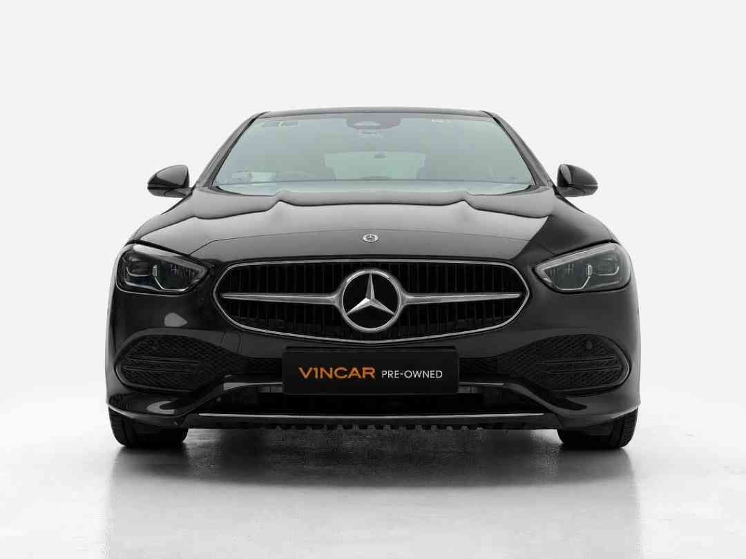 Mercedes-Benz C-Class Saloon Mild Hybrid C180 Avantgarde (A) (Category: Used Cars) located in Singapore. Submitted by vincar_pre-owned (Listing ID 1467280780, Image 1). Description: 1 owner, fully maintained by C&C. Smooth and efficient mild Hybrid technology, fuel efficient and low road tax! Contact us today to arrange a viewing at the v1ncar pre-owned showroom now! Features: 1.5L 48v Mild Hybrid technology, 4 cylinder inline twin scroll turboch