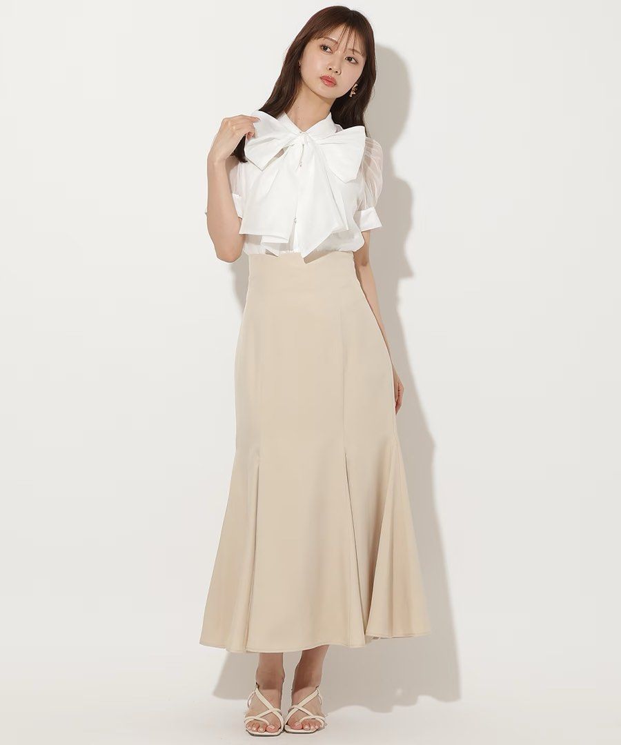 Mermaid Skirt Beige (Category: Skirts) located in Manila. Submitted by xxx0727 (Listing ID 1467290426, Image 1). Description: - Never used - From Japan .