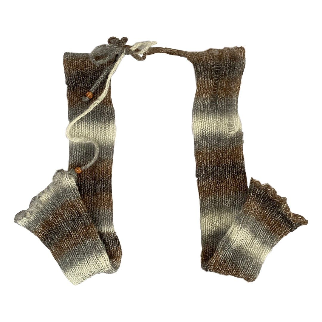 metamorphic shrug (Category: Longsleeves) located in Minalabac. Submitted by binx.xoxo (Listing ID 1467244789, Image 1). Description: 🧷size: xs-m 🧷length: 25.5 in 🧷material: mohair 🧷stretchy 🧷handmade.