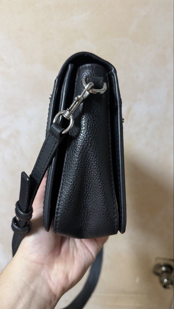 Michael Kors Jessie Medium Pebbled Leather Shoulder Bag (Category: Luxury Bags & Wallets) located in Calamba. Submitted by ashvault (Listing ID 1467192356, Image 3). Description: .