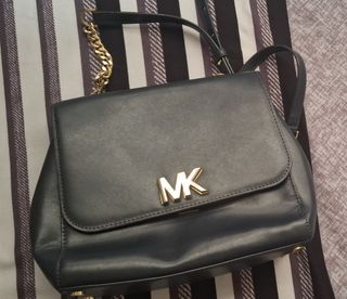 (Category: ) located in . Submitted by well_loved_stuffs (Listing ID 1467194031, Image 1). Description: .