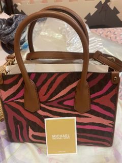 (Category: ) located in . Submitted by thriftniyuno (Listing ID 1467261267, Image 1). Description: .