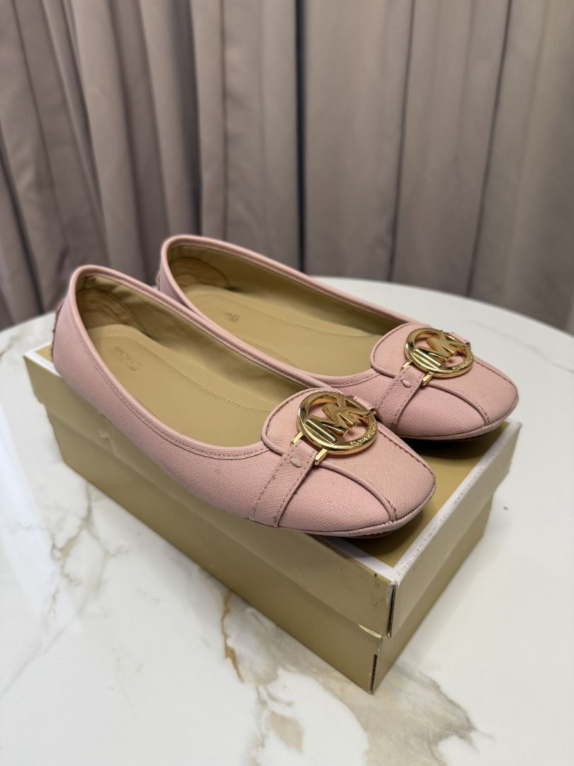 MICHAEL KORS Pink Flats in Size 10 (Category: Flats & Sandals) located in Marikina City. Submitted by tashdeclutters. (Listing ID 1467237507, Image 2). Description: ✨ MICHAEL KORS Pink Flats in Size 10 - P6990 ✨ Condition: 2 - Like New 🛍️ Purchased in: Malaysia ✨ @tashdeclutters ✨ Created to share the things that no longer spark joy with Tash — and hopefully, let them spark joy for someone else. 🤍 📌 SHOP POLICIES • Prices posted are FINAL. • N