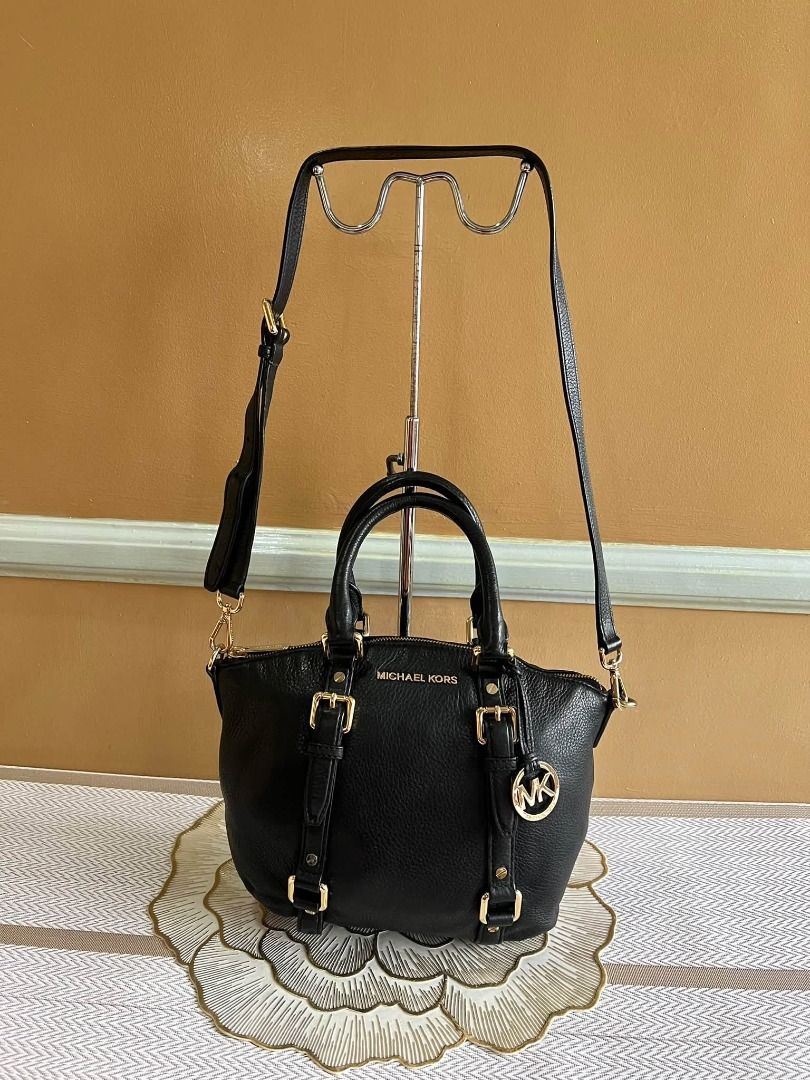 MICHAEL Michael Kors Bedford Legacy Satchel (Category: Cross-body Bags) located in Quezon City. Submitted by bellafashion08 (Listing ID 1467324906, Image 2). Description: Dimension: - Height =8 in. - Length = 10 in. * From U.S * Nice in actual .